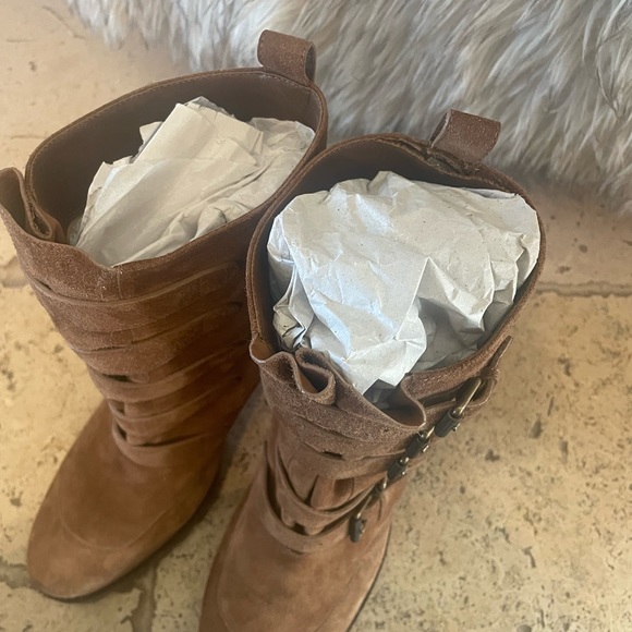 Christian Louboutin tan suede buckle boots. Size 10 (box not included) - Picture 6 of 11